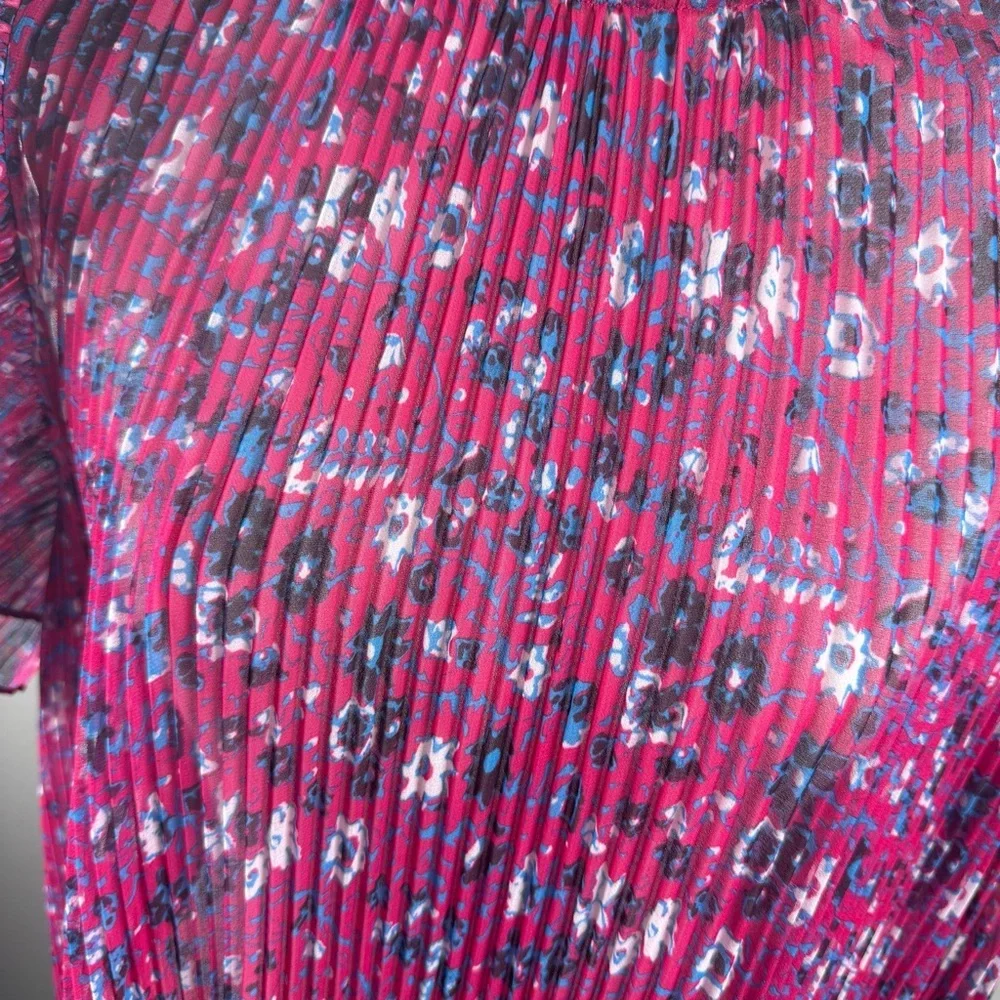 by Anthropologie Sheer Fairy Pink Floral Pleated Flutter Sleeve Layering Top - Picture 3 of 10
